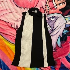 Bar III Black and White Sleeveless Turtleneck Top 🖤🤍🖤